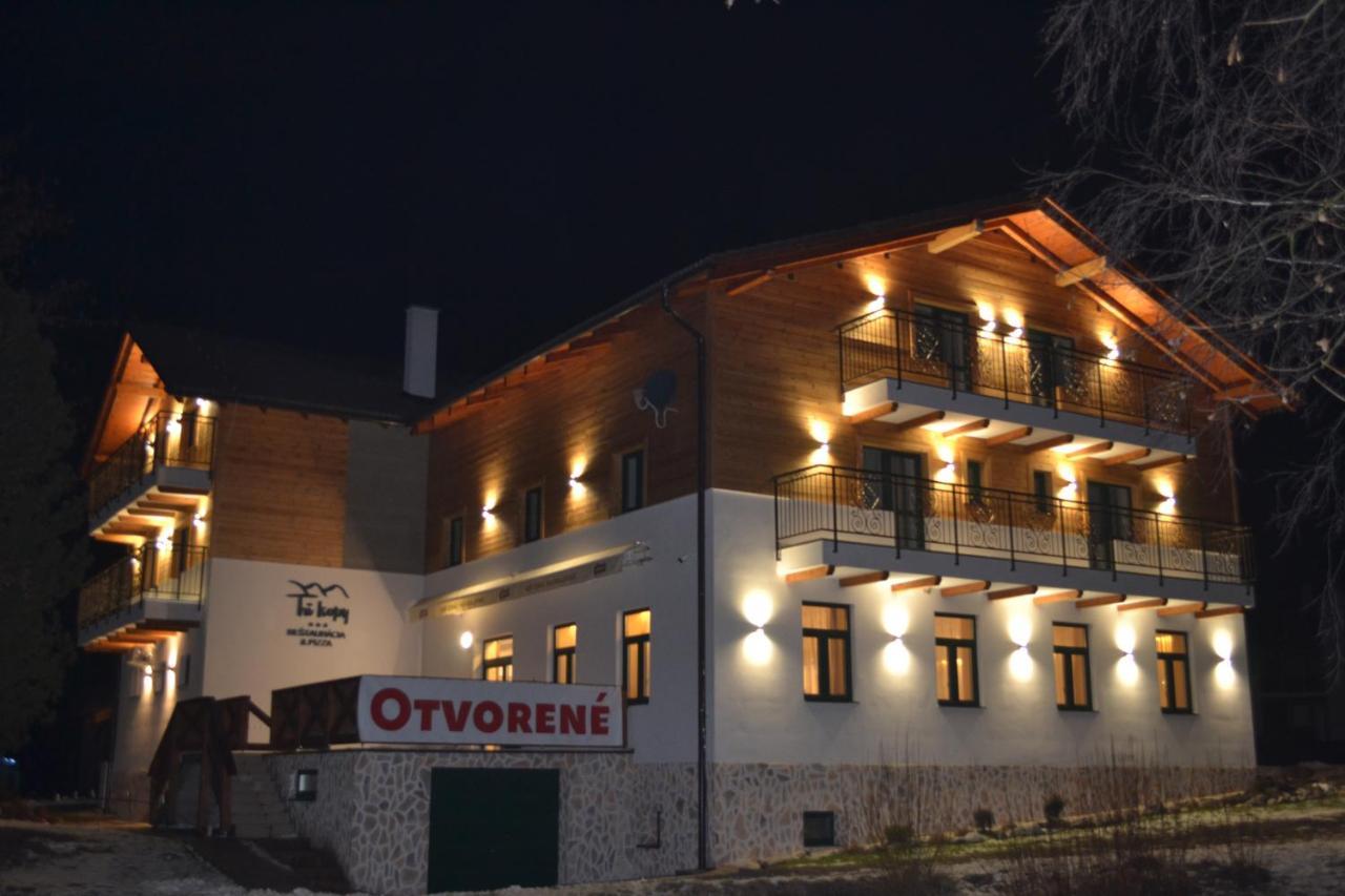 Tri Kopy*** - Penzion, Restauracia A Pizza Smrecany Exterior photo